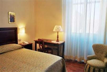 Residence Hotel La Vetreria Catane Extérieur photo